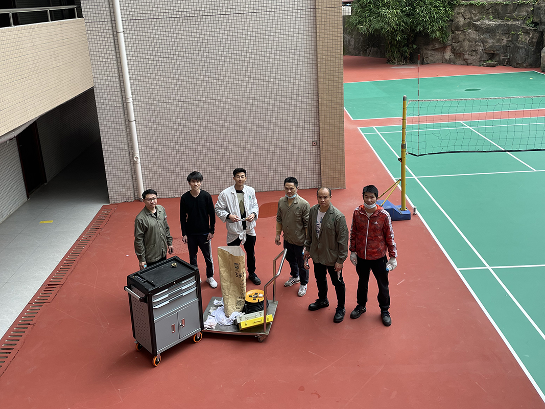 踐行“雷鋒精神”做一顆永不生銹的螺絲釘