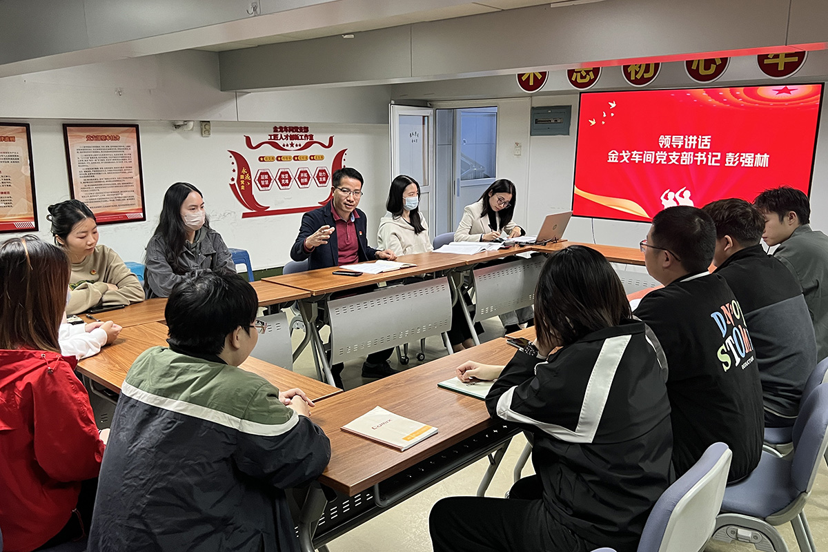 第一團支部開展“紅色密語·智慧交鋒”主題團日活動